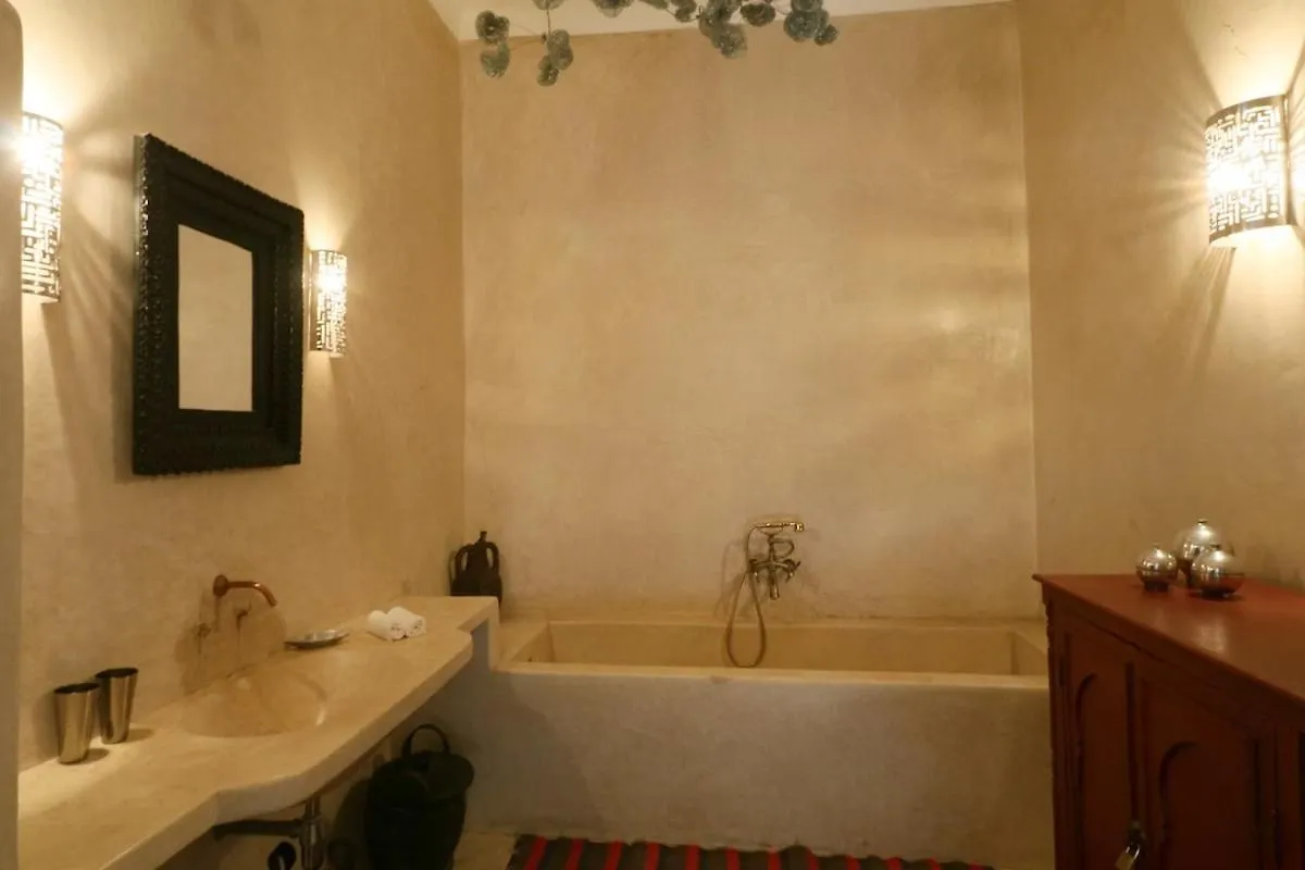 Riad Xcix, Basin, 3 Bedrooms In Medina Excluded Marrakesh 0*,